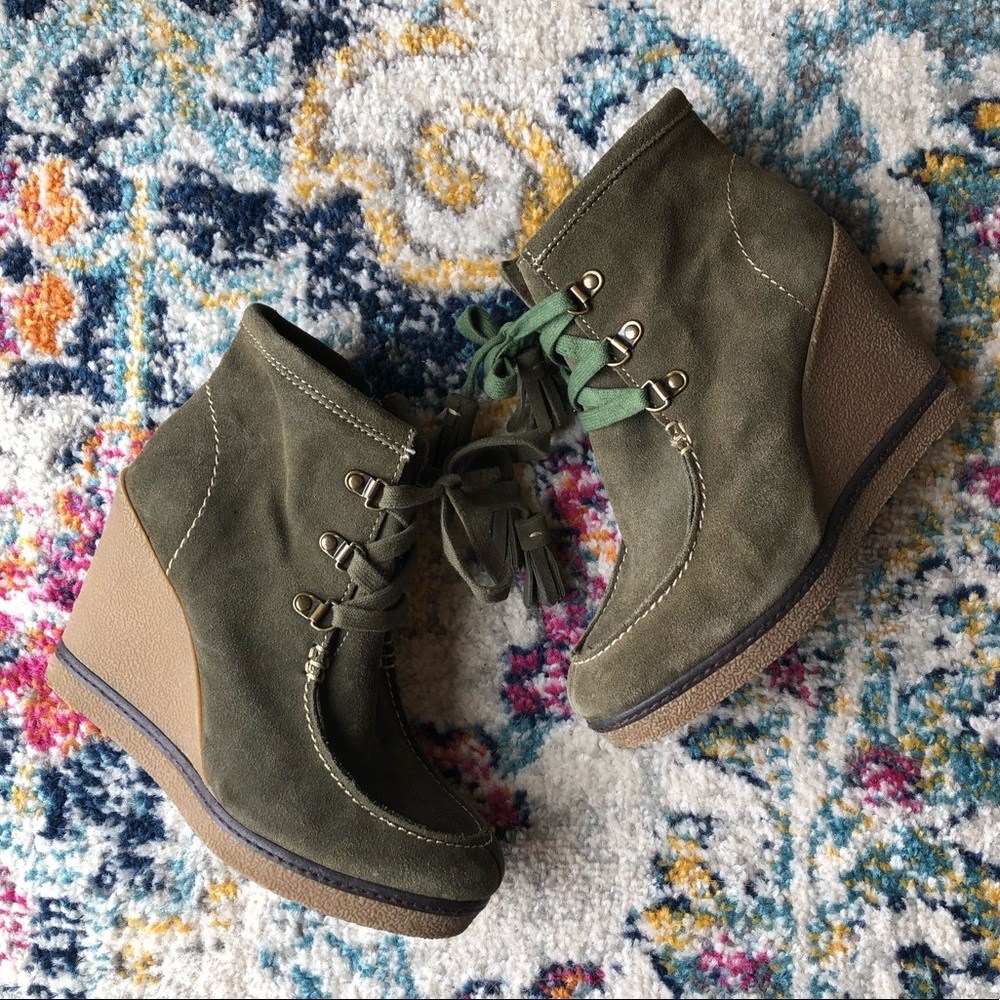 MIA | Hazel Green Suede Tassel Wedge Booties